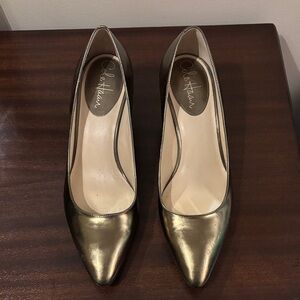 Cole Haan Gold heels - 2" - size 7 1/2
